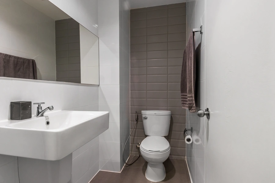 Small Bathroom Remodel Tips For Maximizing Space in Boynton Beach, FL Small Bathroom Remodel Tips For Maximizing Space in Boynton Beach, FL
